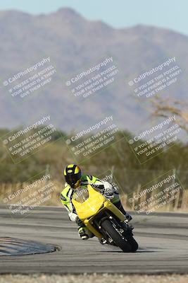 media/Dec-01-2025-Moto Forza (Mon) [[2daa91e15f]]/2-Intermediate Group/Session 3 (Turn 3)/